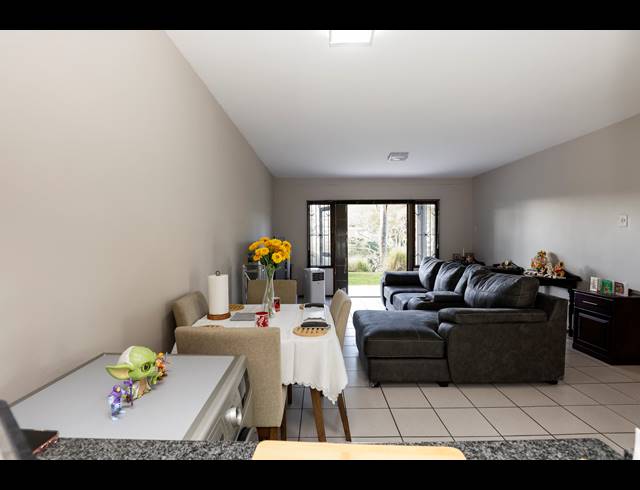 2 BEDROOM APARTMENT TO LET IN SUNNINGDALE